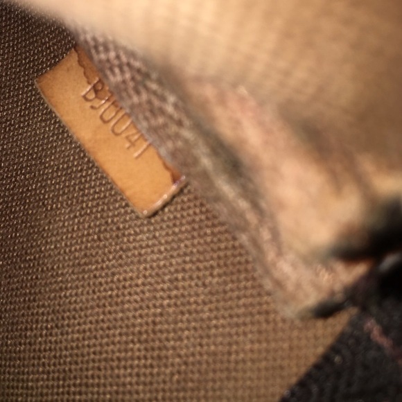 Louis Vuitton pochette - Picture 2 of 8